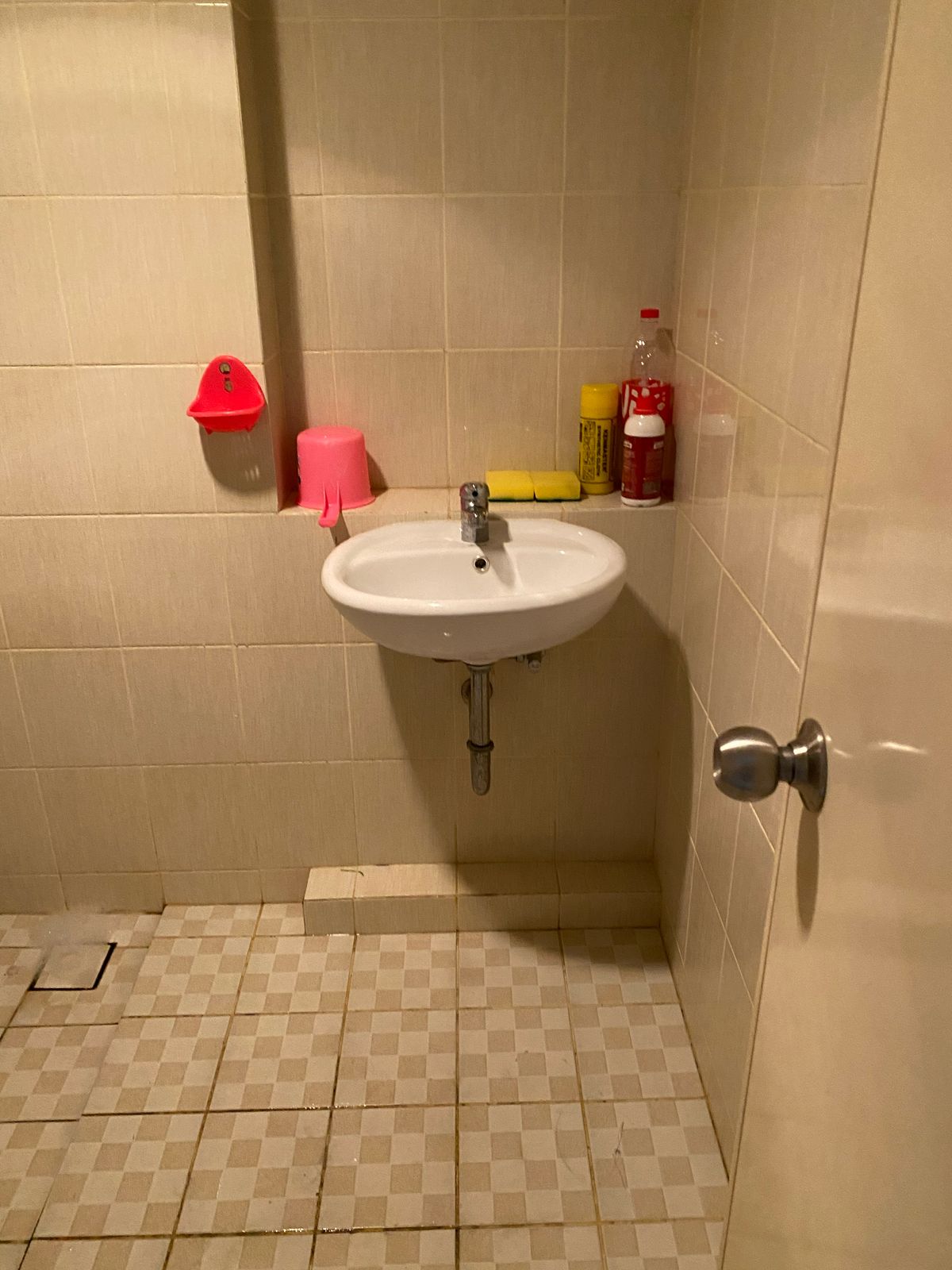 Jual/Sewa Murah Apartemen Studio Strategis di Tower Berkeley UC Surabaya - Thumbnail 2