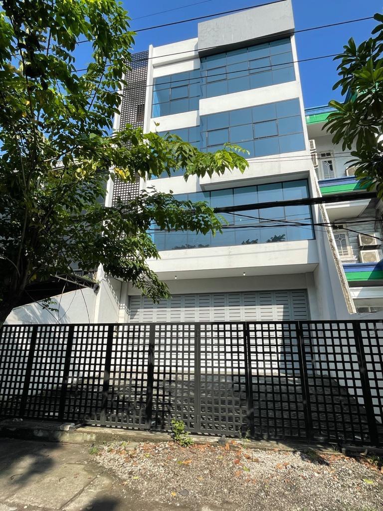 Disewakan Kantor dan Rooftop Siap Pakai di Perak Barat Surabaya Utara - Image 1