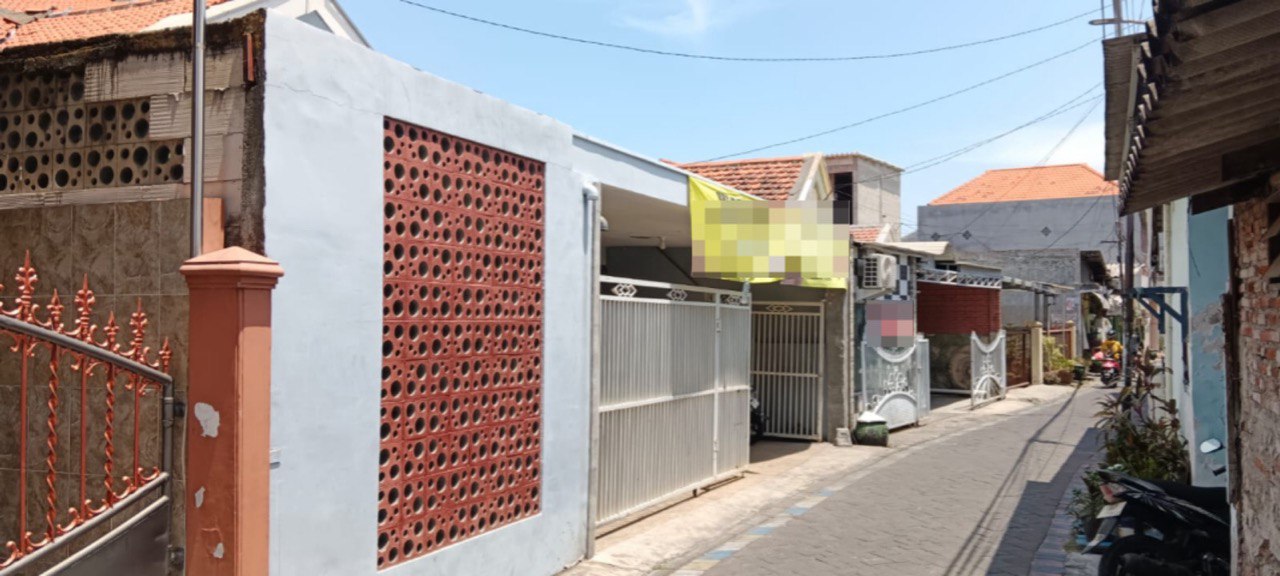 Dijual Rumah Lelang Minimalis Modern Cocok Untuk Hunian di Wiyung Surabaya - Image 1