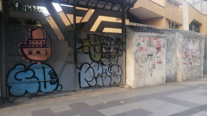 Disewakan Gudang/Kantor Lokasi Prestisius di HR Muhammad Surabaya Barat - Image 1