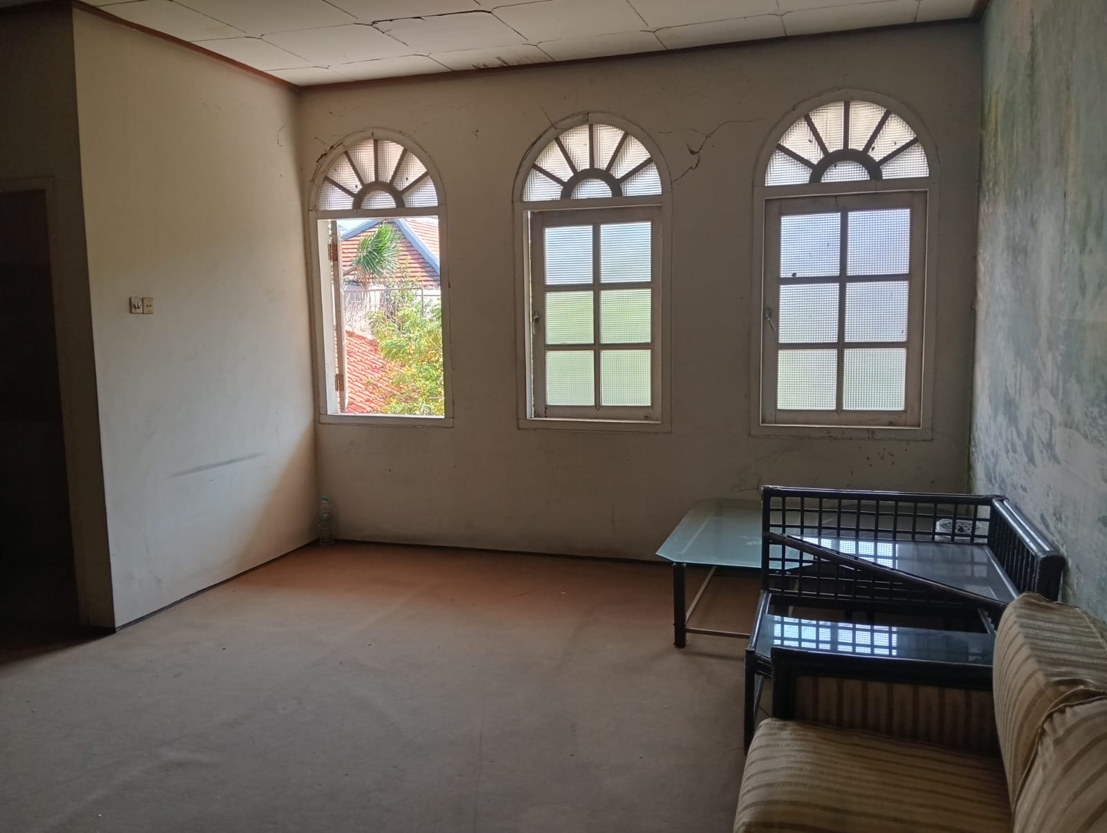 Dijual Rumah Luas di Kupang Indah Surabaya Cocok untuk Hunian atau Investasi - Thumbnail 2