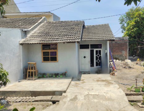 Jual Lelang Rumah Lokasi Strategis Dekat Citraland Driyorejo Gresik - Image 1