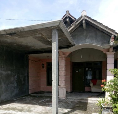 Dijual Rumah Lelang Dekat Pasar dan Alun-Alun di Lamongan - Image 1