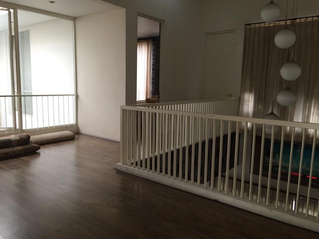 Dijual Rumah Mewah Lelang di Citraland Cluster Rafles Garden Surabaya Barat - Thumbnail 4