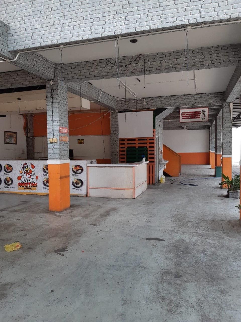 Sewakan Rumah Usaha Cocok Untuk F&B/Carwash Raya Kusuma Bangsa Gresik - Thumbnail 2