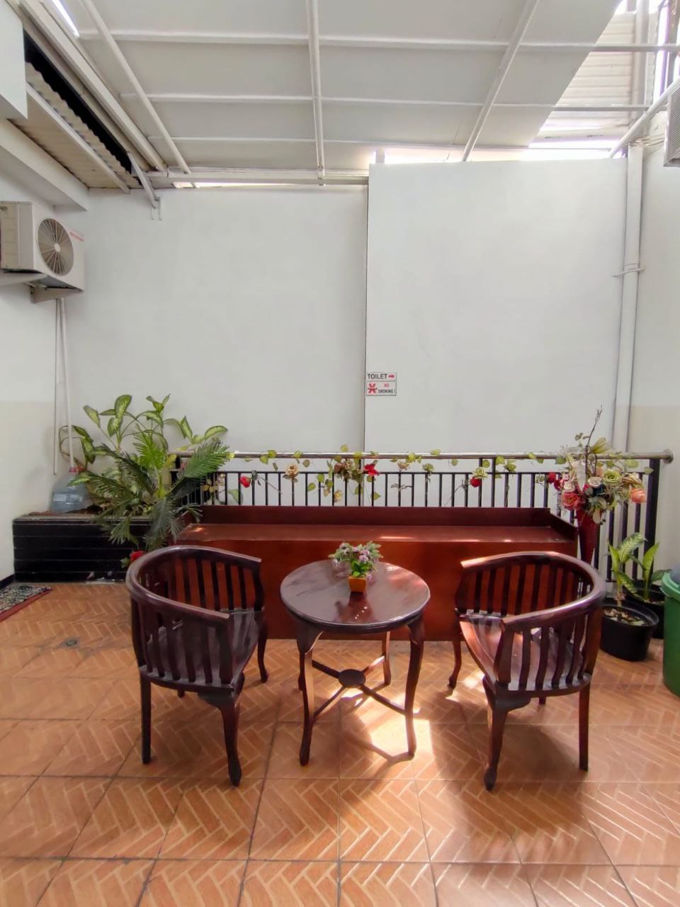 Dijual Cepat 2 Ruko 4 Lantai Full Furnished dan Siap Bisnis di Tengah Kota Surabaya - Thumbnail 3