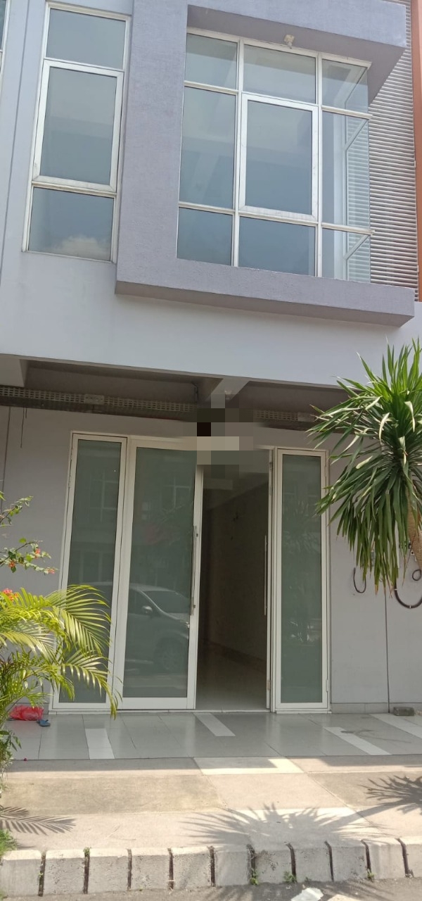 Disewakan Ruko Strategis di Main Street Victoria Grand Pakuwon Surabaya Barat - Image 1