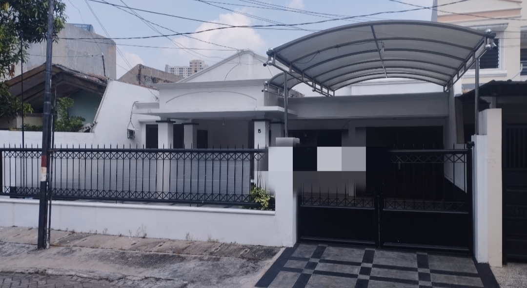 Disewakan Rumah Mewah Minimalis Full Furnish di Darmo Permai Surabaya Barat - Image 1