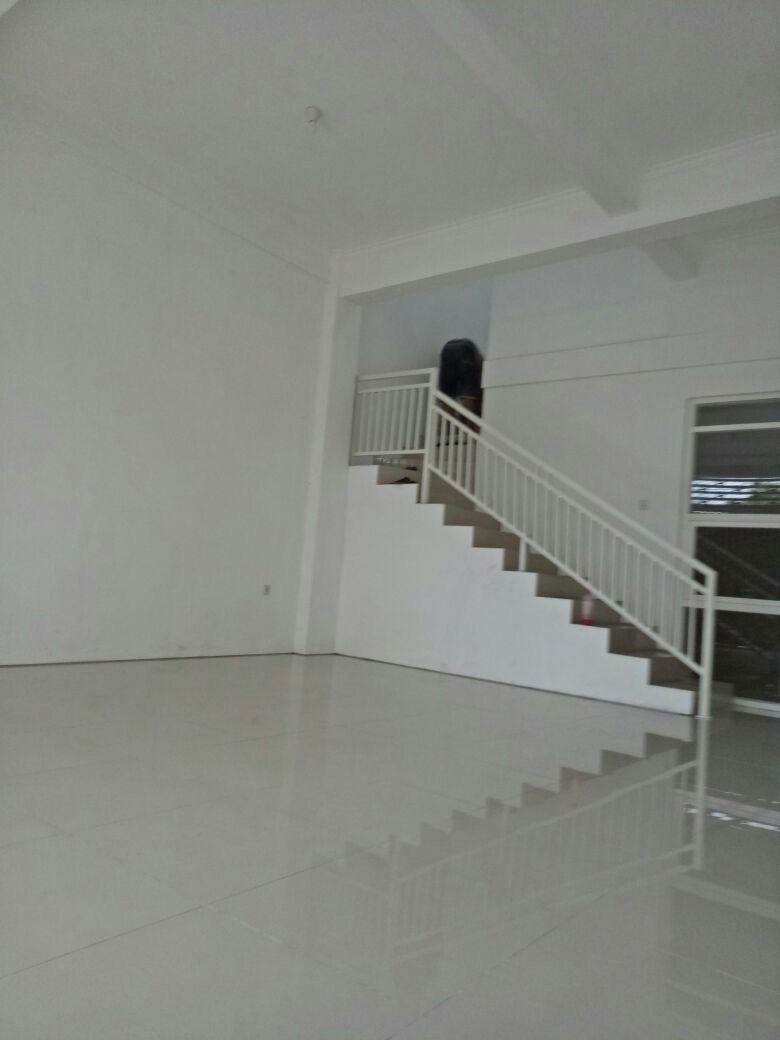 Dijual/Disewakan Ruko Komersial Siap Usaha di Jalan Raya Manukan Tengah Surabaya Barat - Thumbnail 2