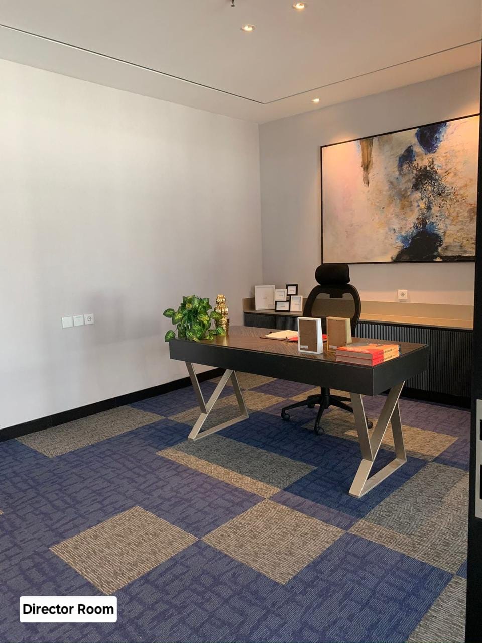 Dijual Office Unit Mewah Full Furnished Siap Pakai di Pakuwon Center Surabaya - Thumbnail 4