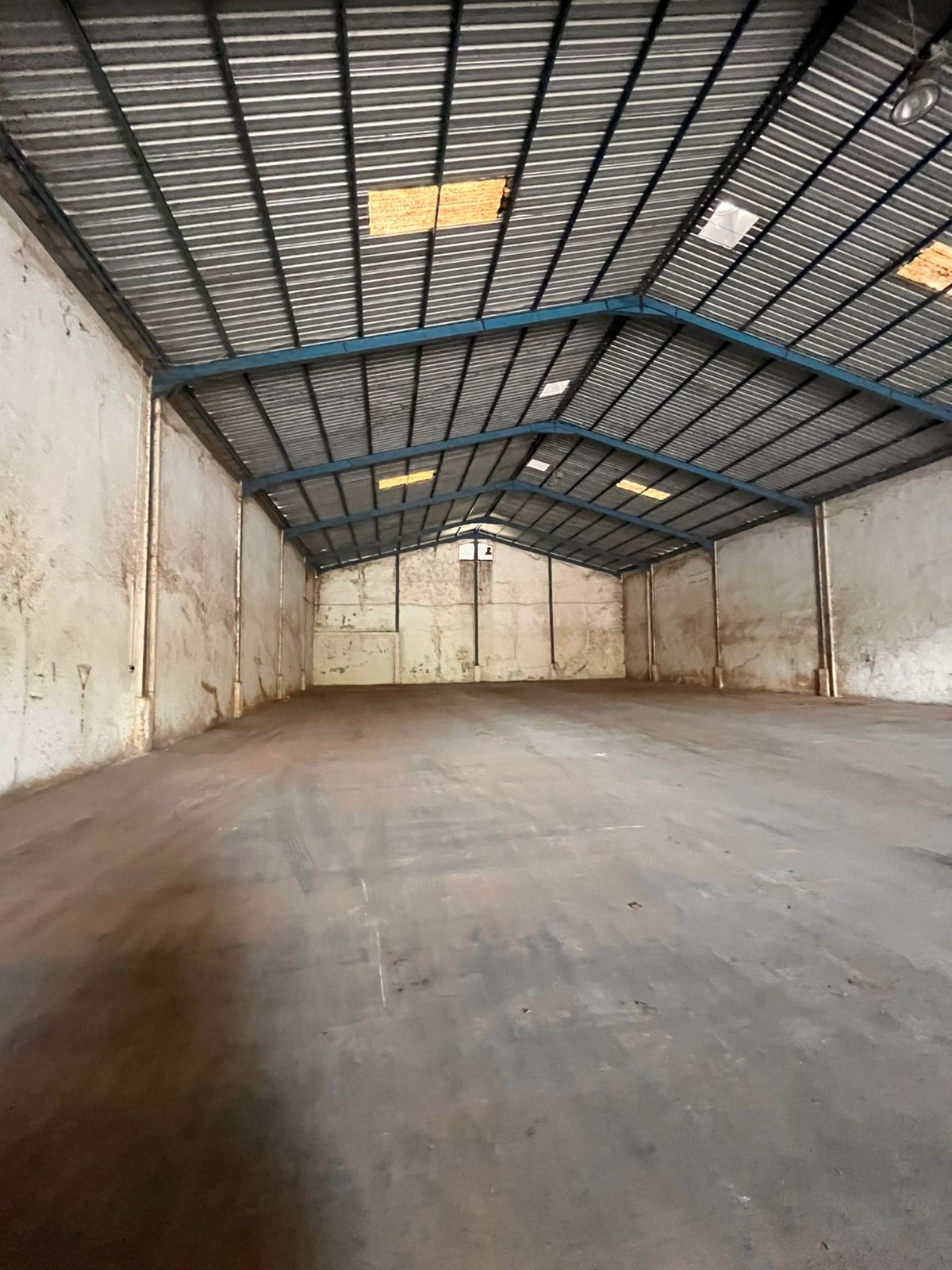 Disewakan Gudang Siap Pakai di Kawasan Industri Manyar Gresik - Thumbnail 4