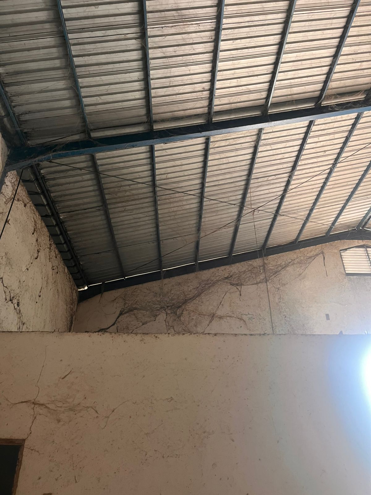 Disewakan Gudang Siap Pakai di Kawasan Industri Manyar Gresik - Thumbnail 3