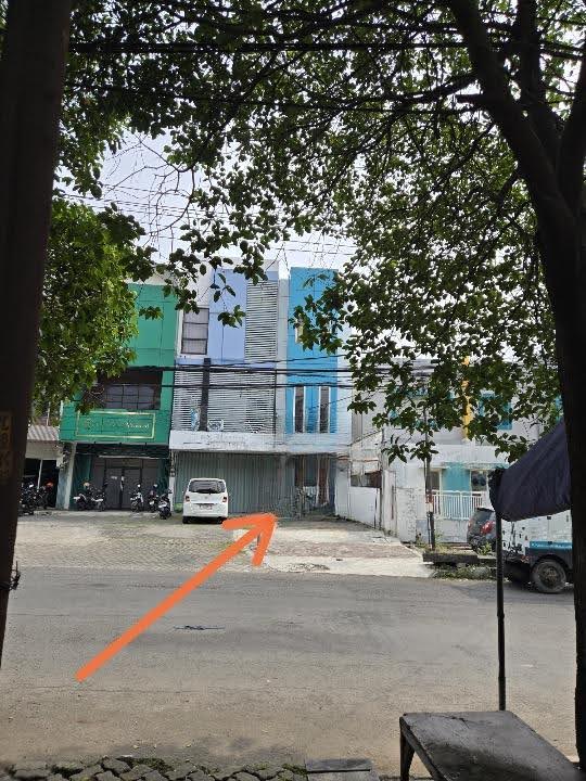 Dijual Ruko 3 Lantai Lokasi Strategis Darmo Permai Utara Surabaya Barat - Image 1