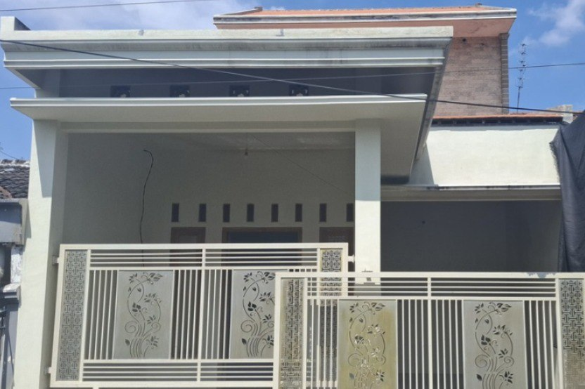 Dijual Rumah Lelang Murah Dekat Alun Alun Cocok Untuk Hunian di Mojokerto - Image 1