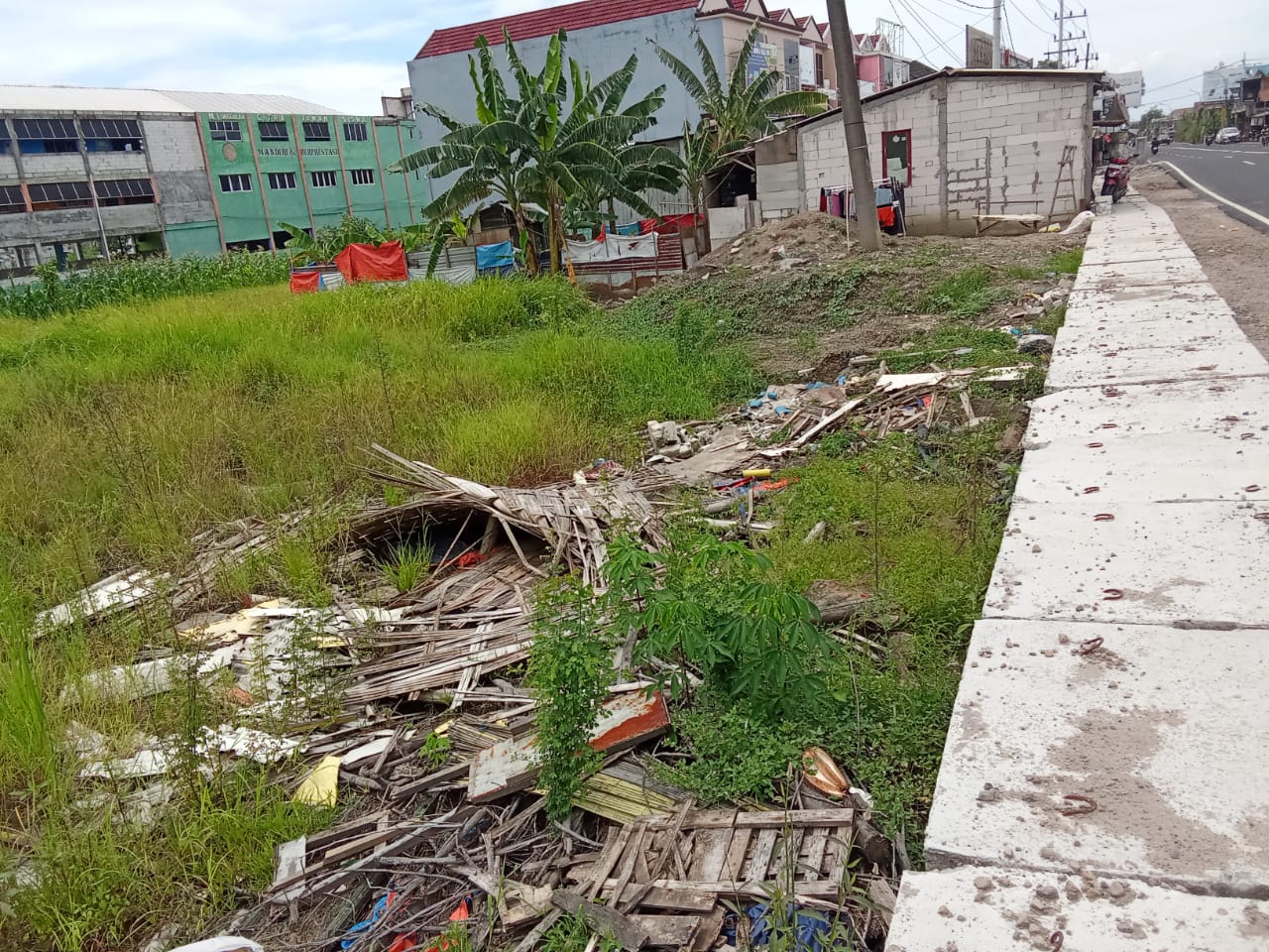 Jual Kavling Tanah Lokasi Komersial Strategis Raya Bringkang Domas Menganti Gresik - Thumbnail 2