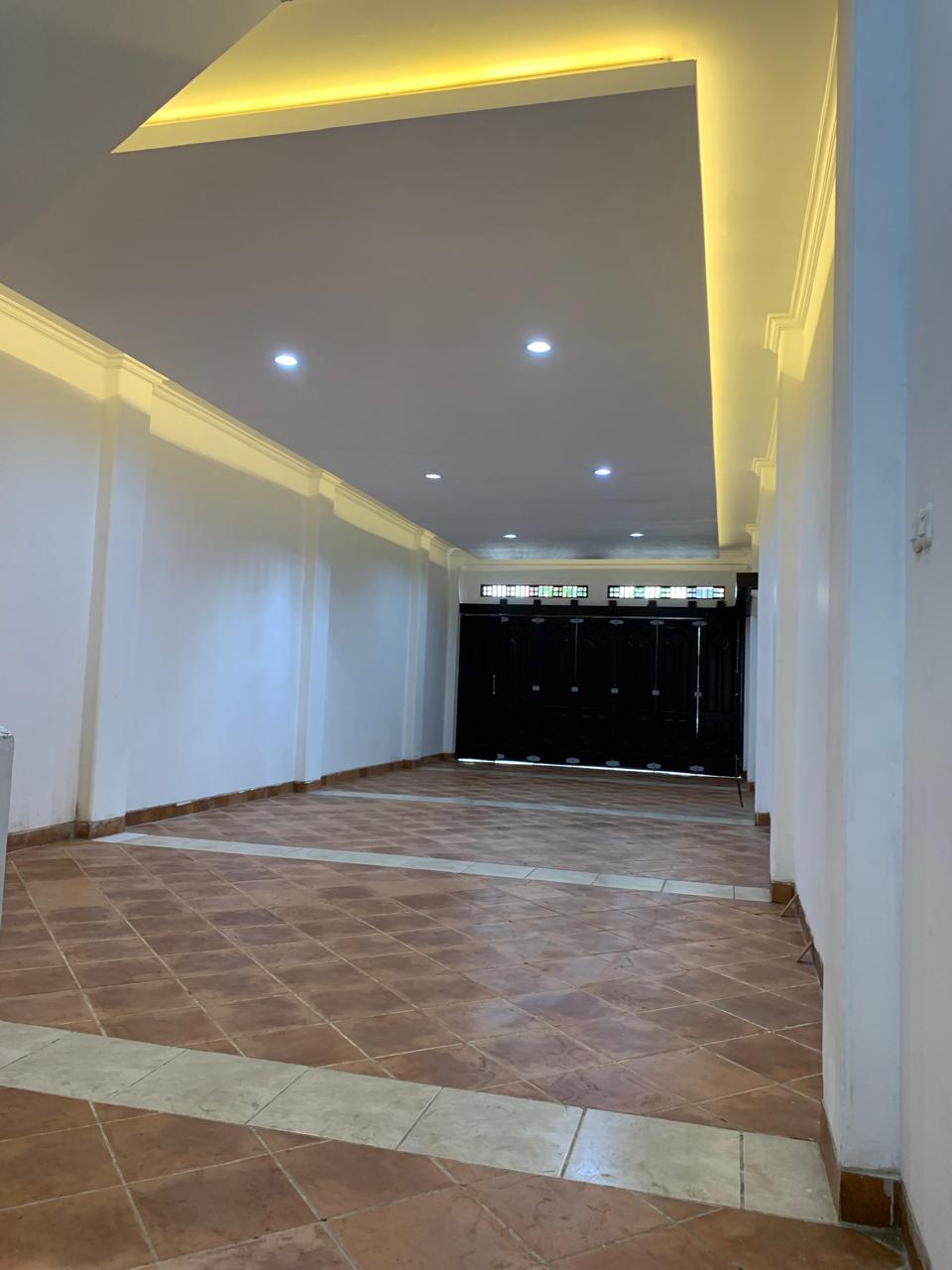 Jual Rumah Usaha 3,5 Lantai Murah Satelit Barat Lokasi Komersial Strategis Surabaya Barat - Thumbnail 3