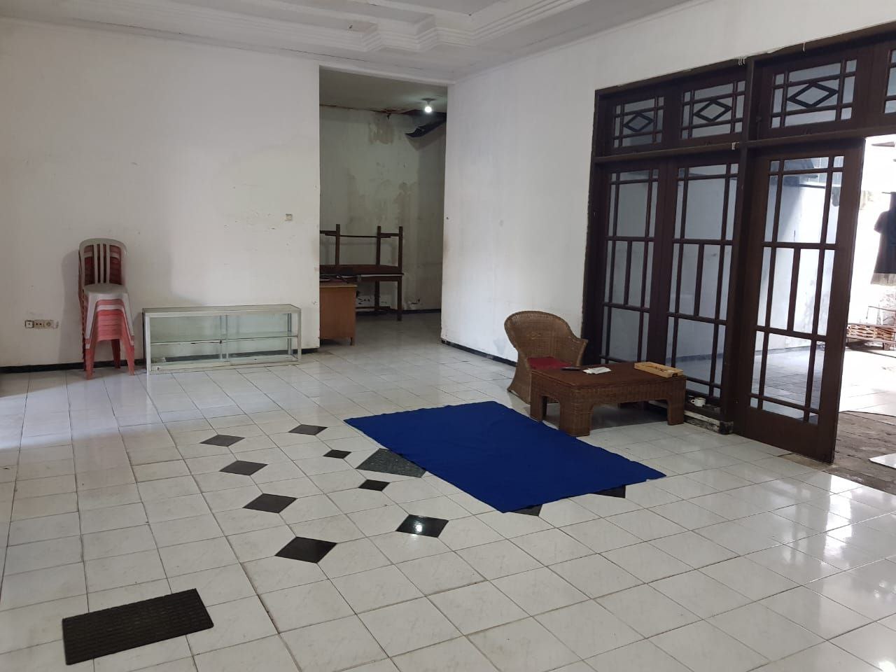 Dijual Rumah Siap Huni di Cipunegara Surabaya Pusat - Thumbnail 4