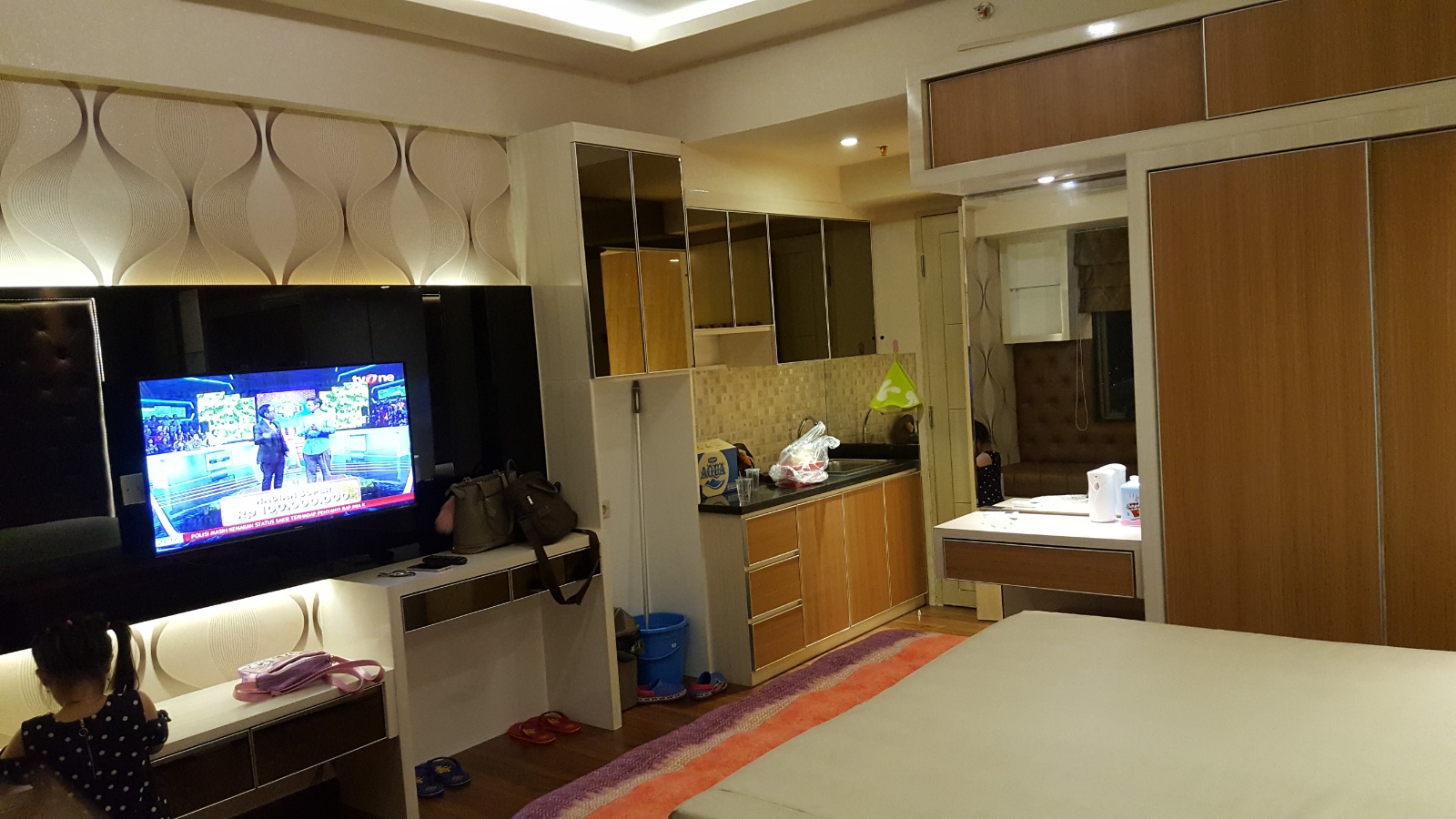 Dijual Cepat Apartemen Studio Plus Full Furnished di Tanglin Pakuwon Surabaya Barat - Image 1