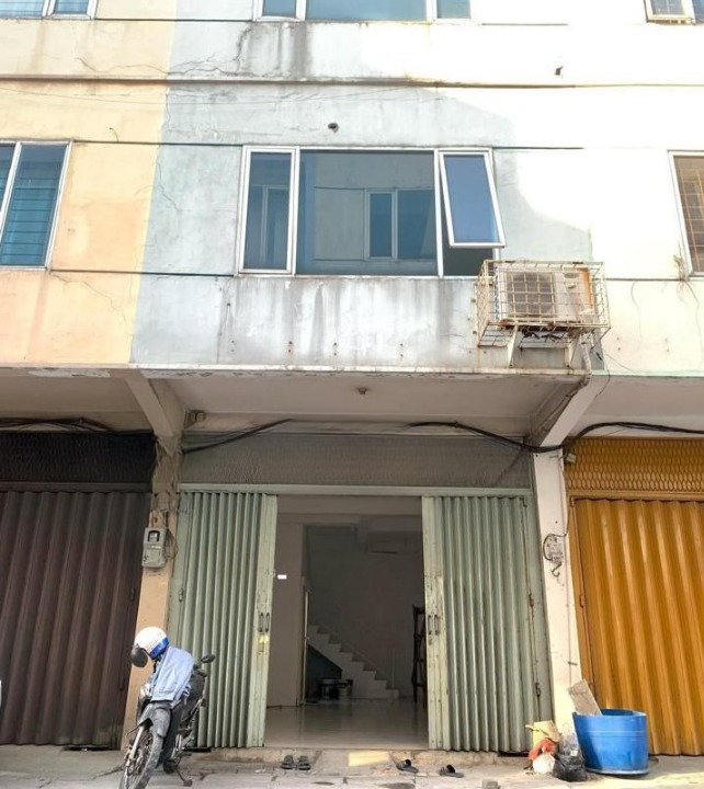 Disewakan Ruko Siap Pakai di Bubutan Baliwerti Surabaya Pusat - Image 1