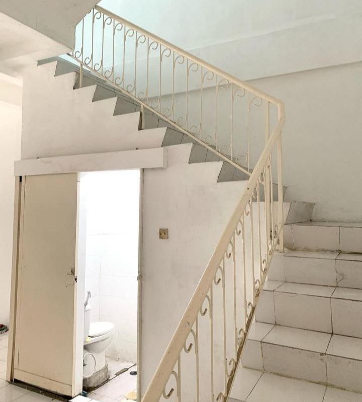 Disewakan Ruko Siap Pakai di Bubutan Baliwerti Surabaya Pusat - Thumbnail 4