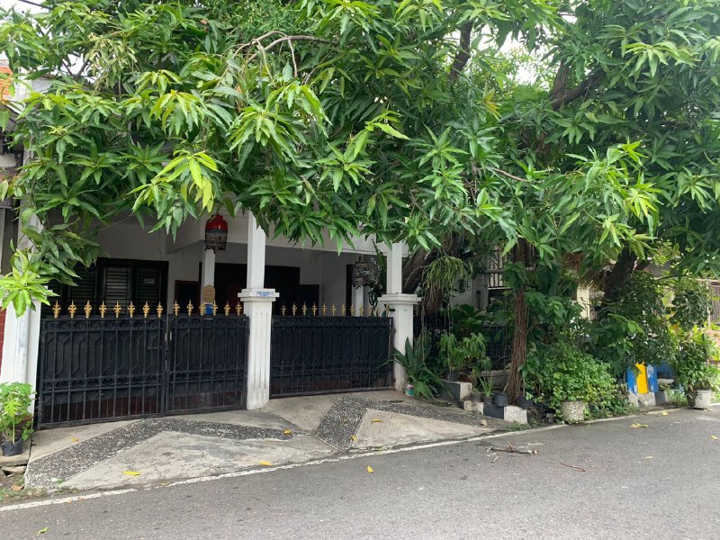 Dijual Rumah Lelang Lokasi Bisnis Cocok Untuk Investasi di Surabaya Timur - Image 1