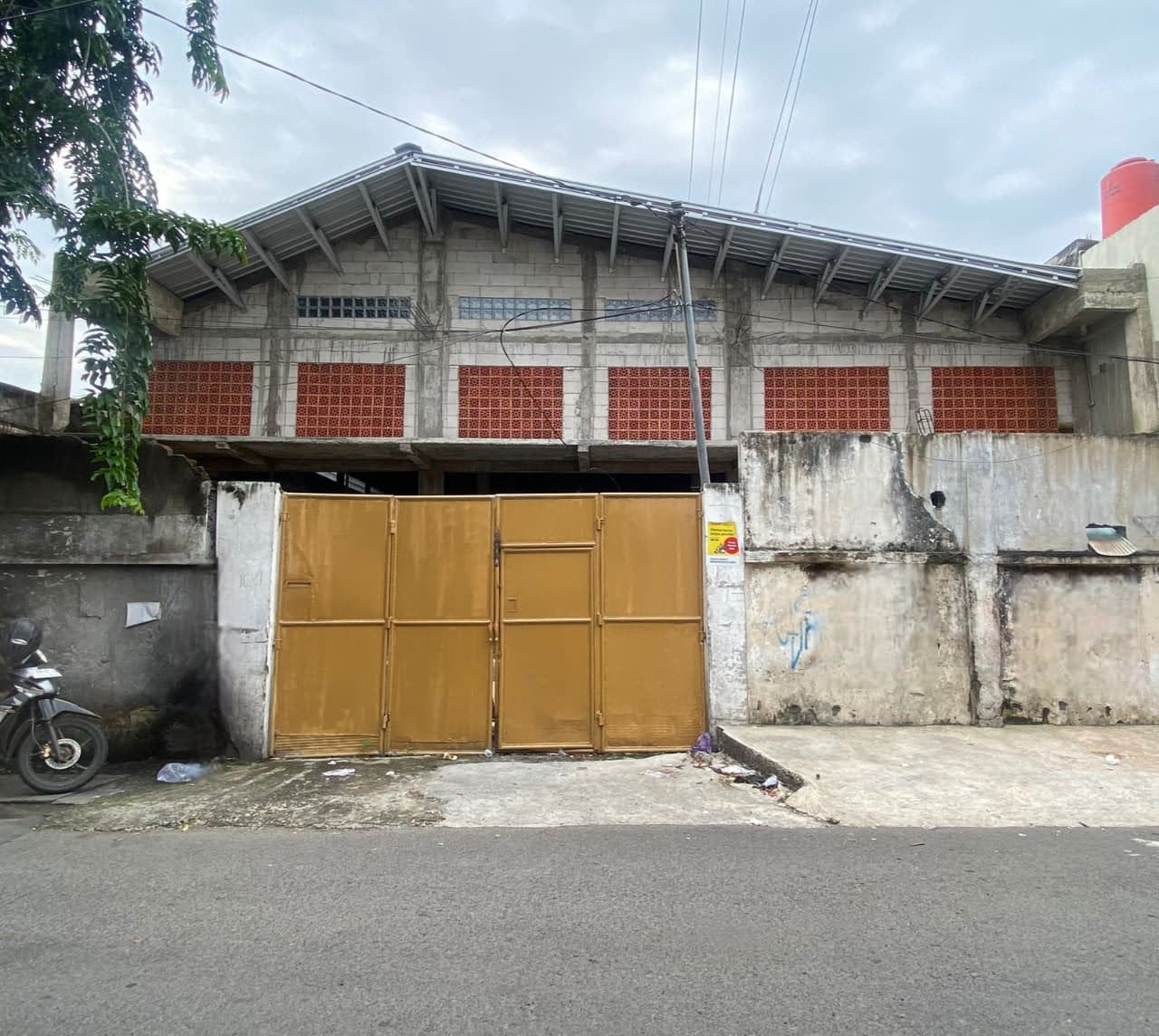 Disewakan Gudang Strategis Siap Pakai Simo Kwagean Surabaya Barat - Image 1