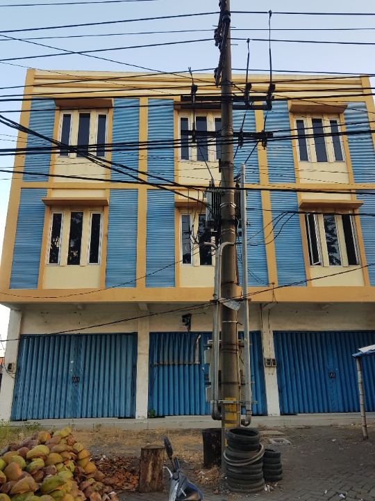 Dijual/Disewakan Ruko Strategis di Jalan Raya Cangkir Driyorejo Gresik - Image 1