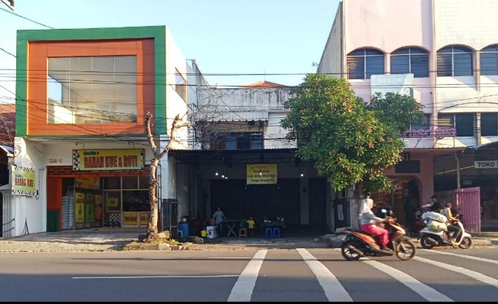 Dijual Ruko 2,5 Lantai Lokasi Strategis Nol Jalan Kapas Krampung Surabaya Utara - Image 1