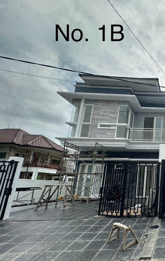 Jual Rumah Mewah Baru Gress 2 Lantai Jemursari Selatan Lokasi Strategis Surabaya Selatan - Image 1