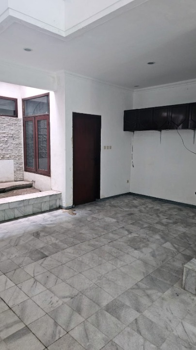 Dijual Cepat Rumah Dua Lantai Lokasi Strategis di Wilayah Raya Tengger Kandangan Surabaya Barat - Thumbnail 4