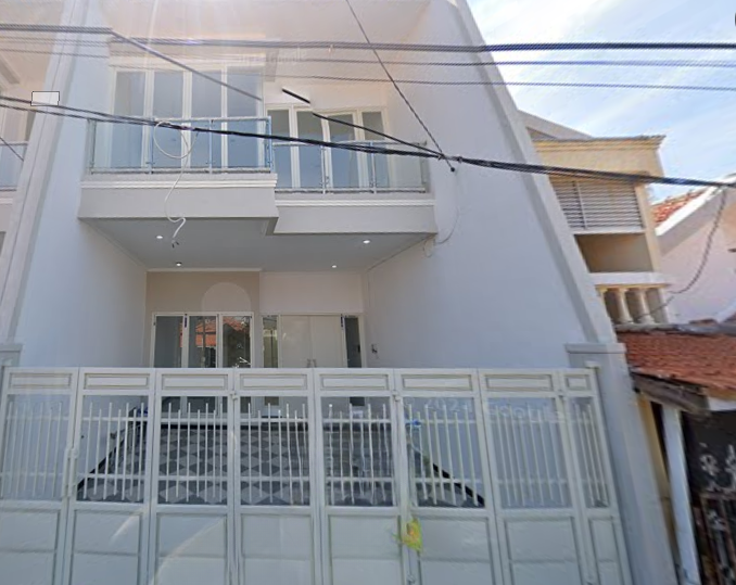 Dijual Rumah Strategis Siap Huni di Mulyosari Utara Surabaya Timur - Image 1