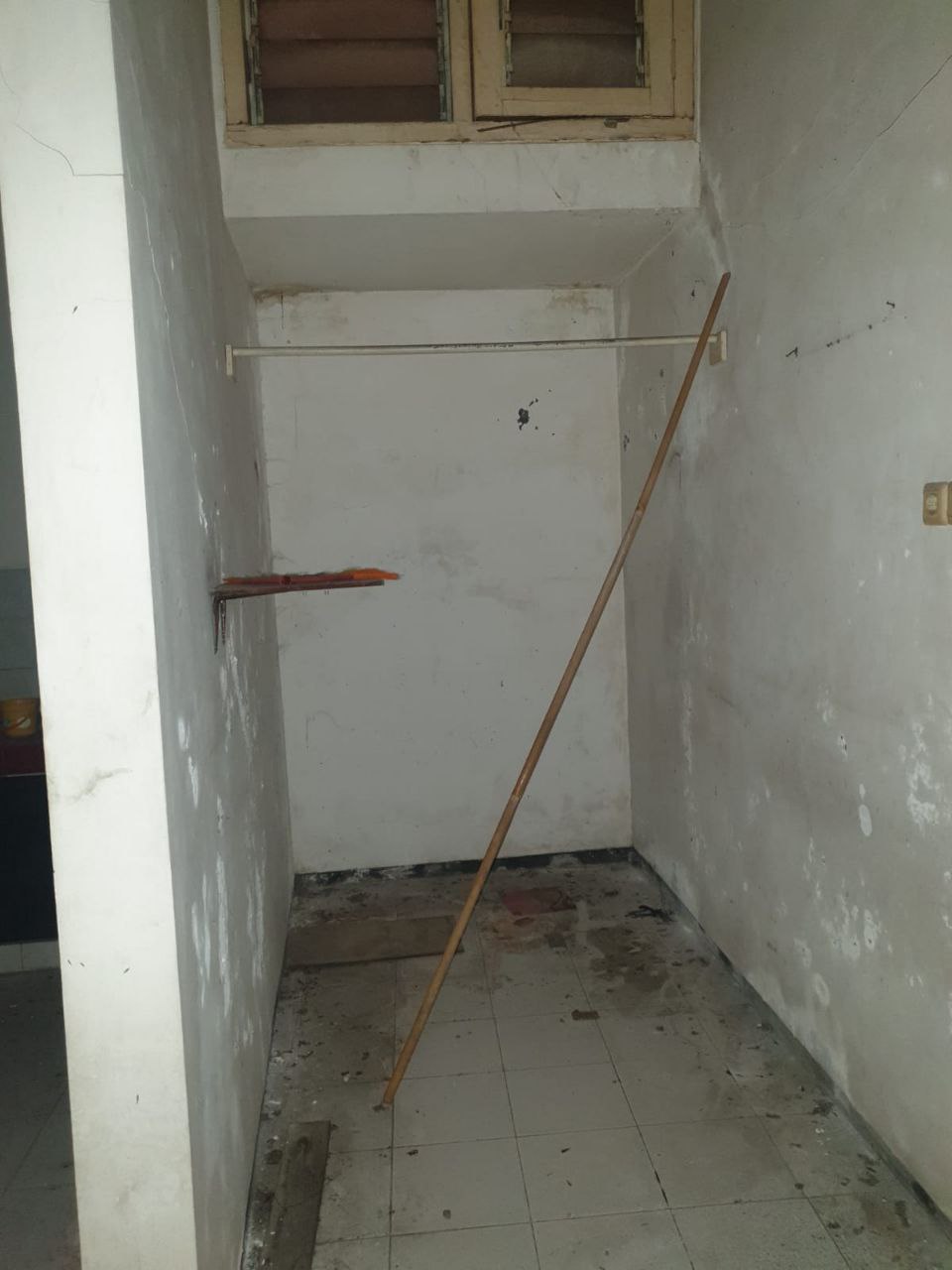 Dijual Rumah Hitung Tanah di Jalan Tuban Surabaya Pusat - Thumbnail 2