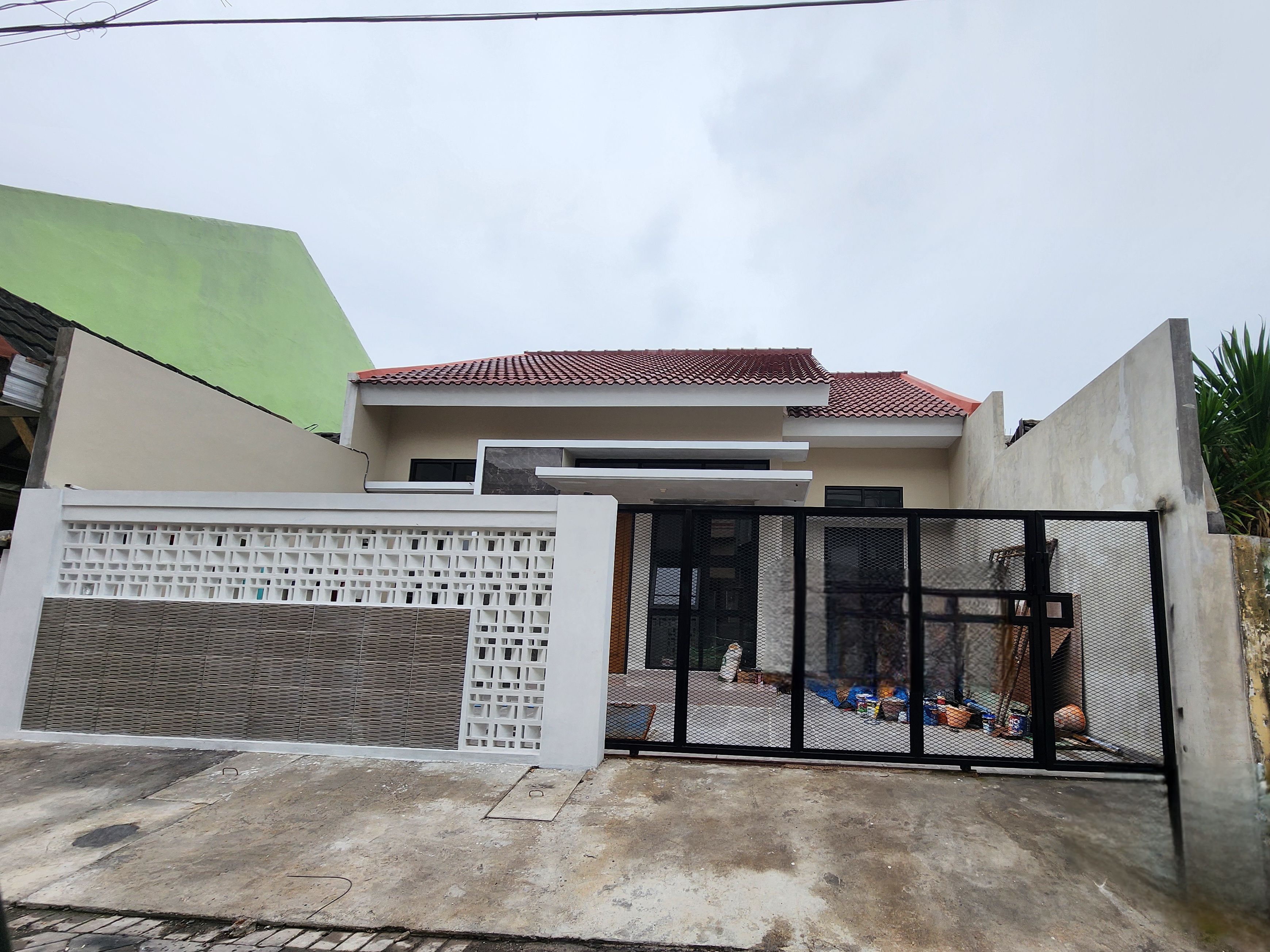 Dijual Rumah Lokasi Strategis di Darmo Indah Surabaya Barat - Image 1