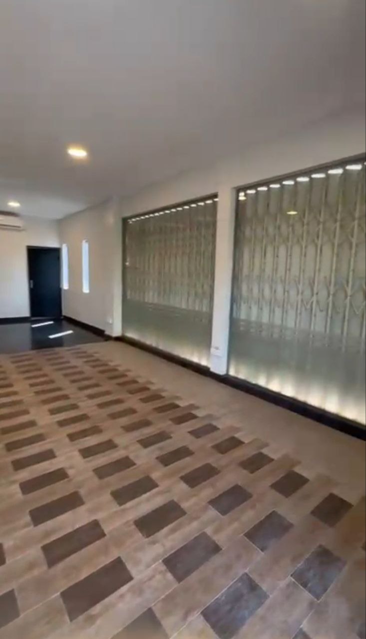 Disewakan Ruko Bagus Lokasi Strategis di Klampis Jaya Surabaya Timur - Thumbnail 2