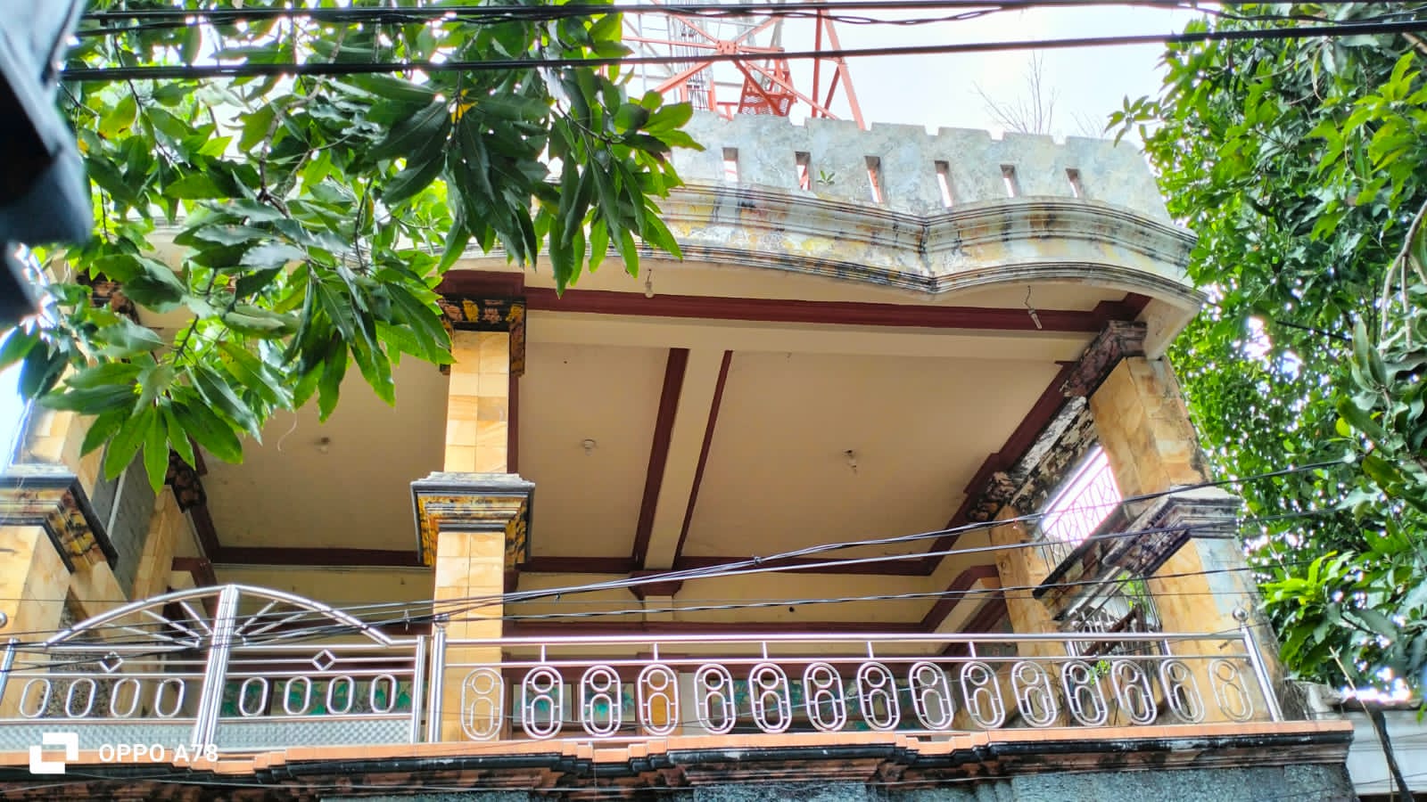 Dijual Rumah Unik Murah 3 Lantai Full Marmer di Dukuh Kupang Timur Surabaya Barat - Thumbnail 2