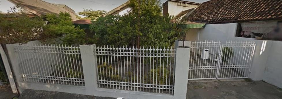 Dijual Rumah Hitung Tanah Lokasi Strategis di Jalan Pakis Surabaya Barat - Image 1