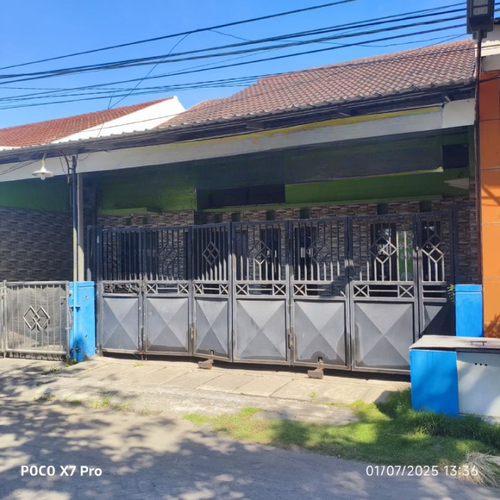 Dijual Rumah Hunian Nyaman di Perumahan Griya Candramas Sedati Sidoarjo - Image 1
