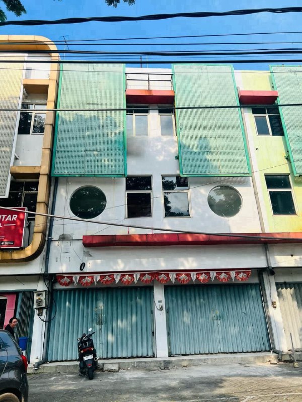 Dijual/Disewakan Ruko Lokasi Strategis di Jalan Raya Ahmad Yani Surabaya Selatan - Image 1