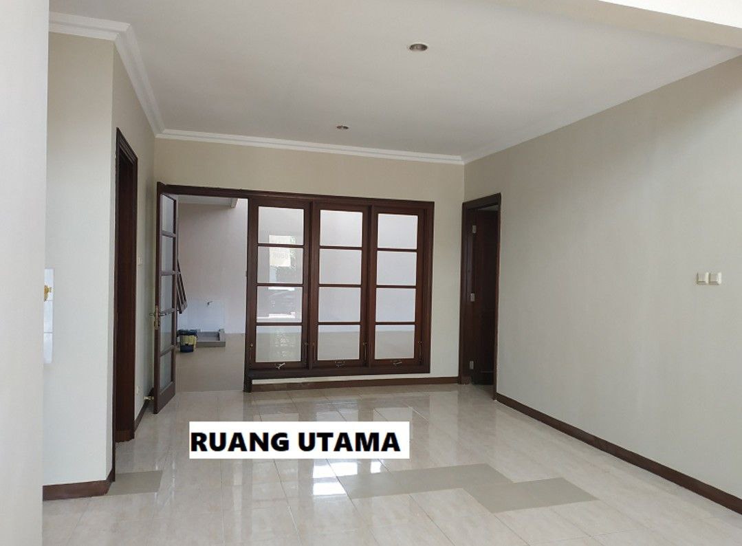 Disewakan Rumah Nyaman di Kawasan Elit Fullerton Citraland, Surabaya Barat - Thumbnail 4