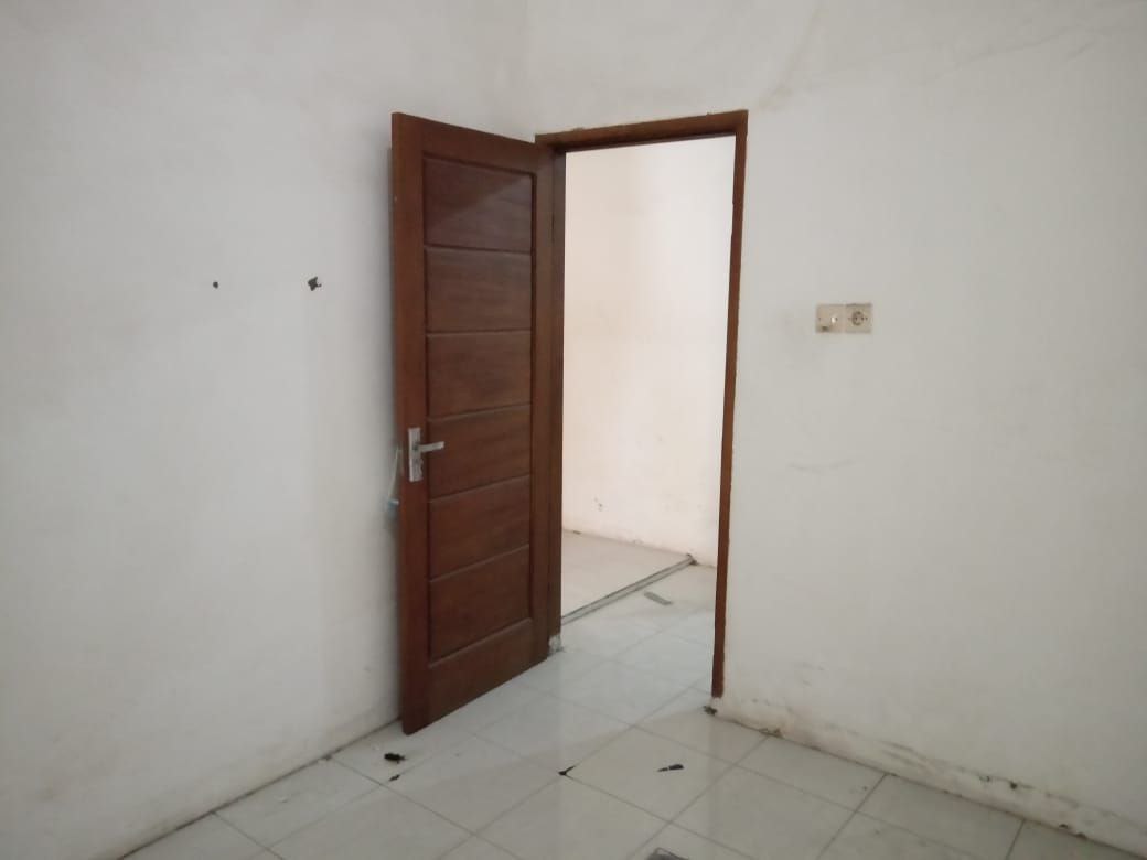 Dijual Rumah Strategis di Jalan Raya Tambak Medokan Ayu Surabaya Timur - Thumbnail 4