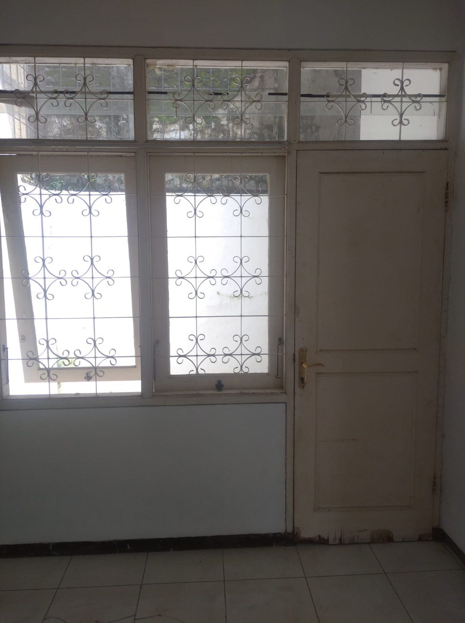 Dijual Rumah Siap Huni di Kawasan Strategis Mulyosari Mas Surabaya Timur - Thumbnail 4