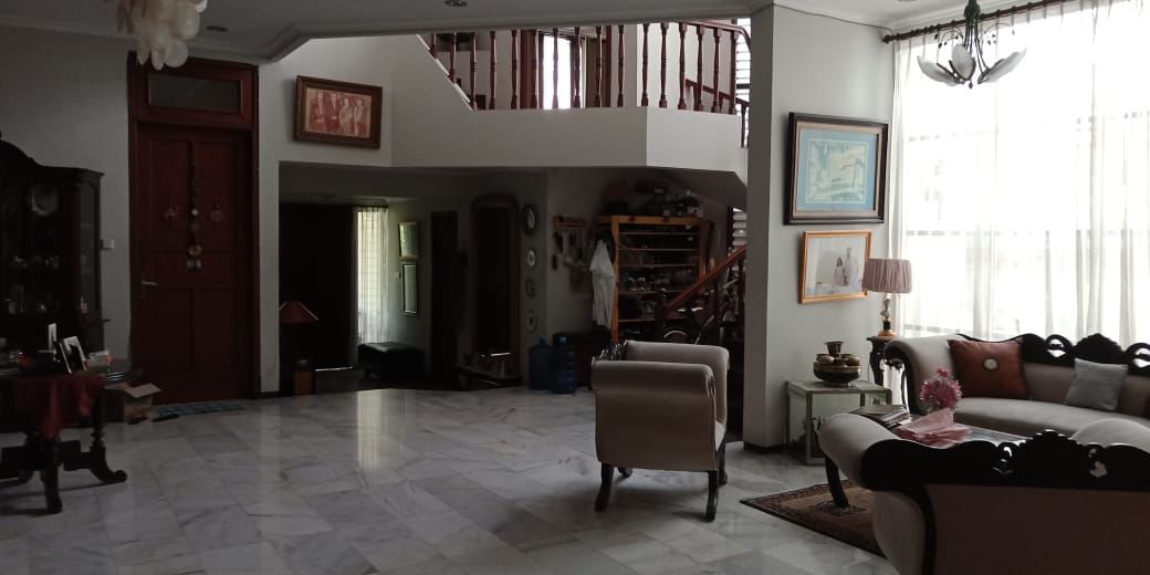 Dijual Rumah Mewah 2 Lantai di Margorejo Indah, Surabaya Selatan - Thumbnail 2