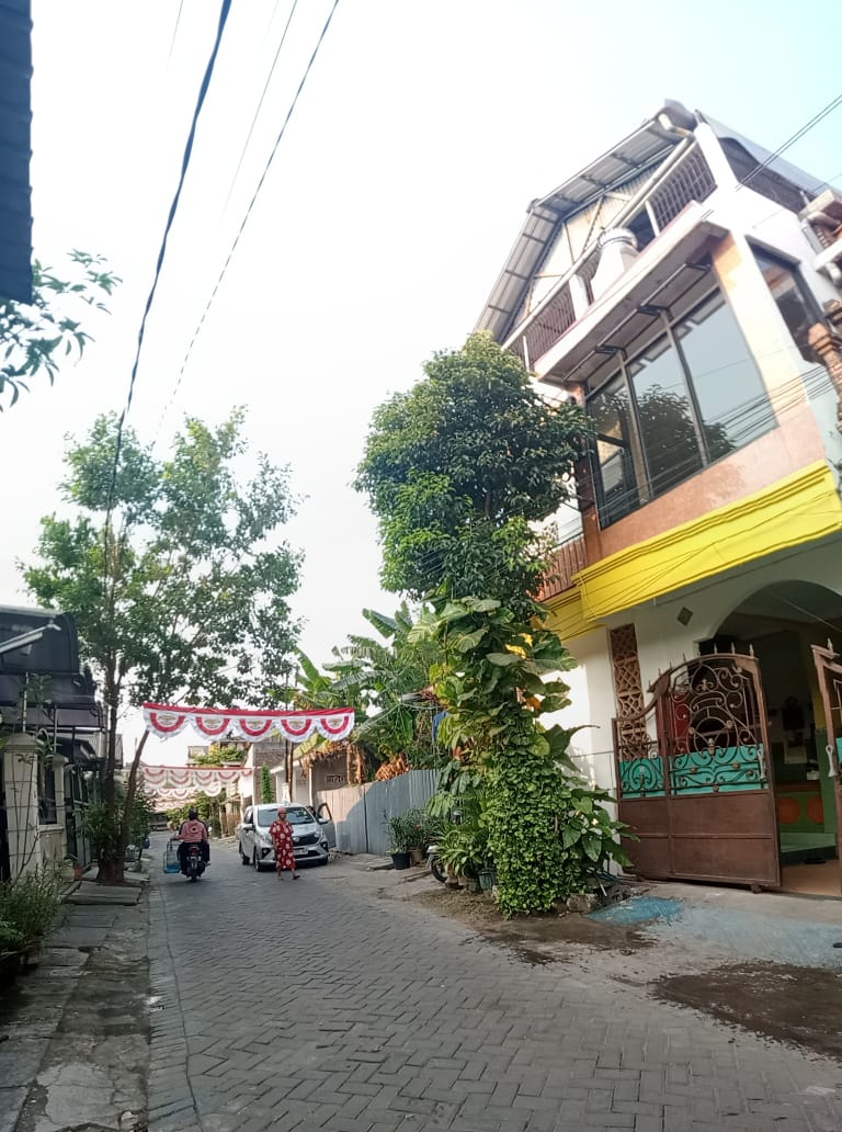 Dijual Rumah 3 Lantai Strategis di Kebraon Surabaya Selatan - Thumbnail 3