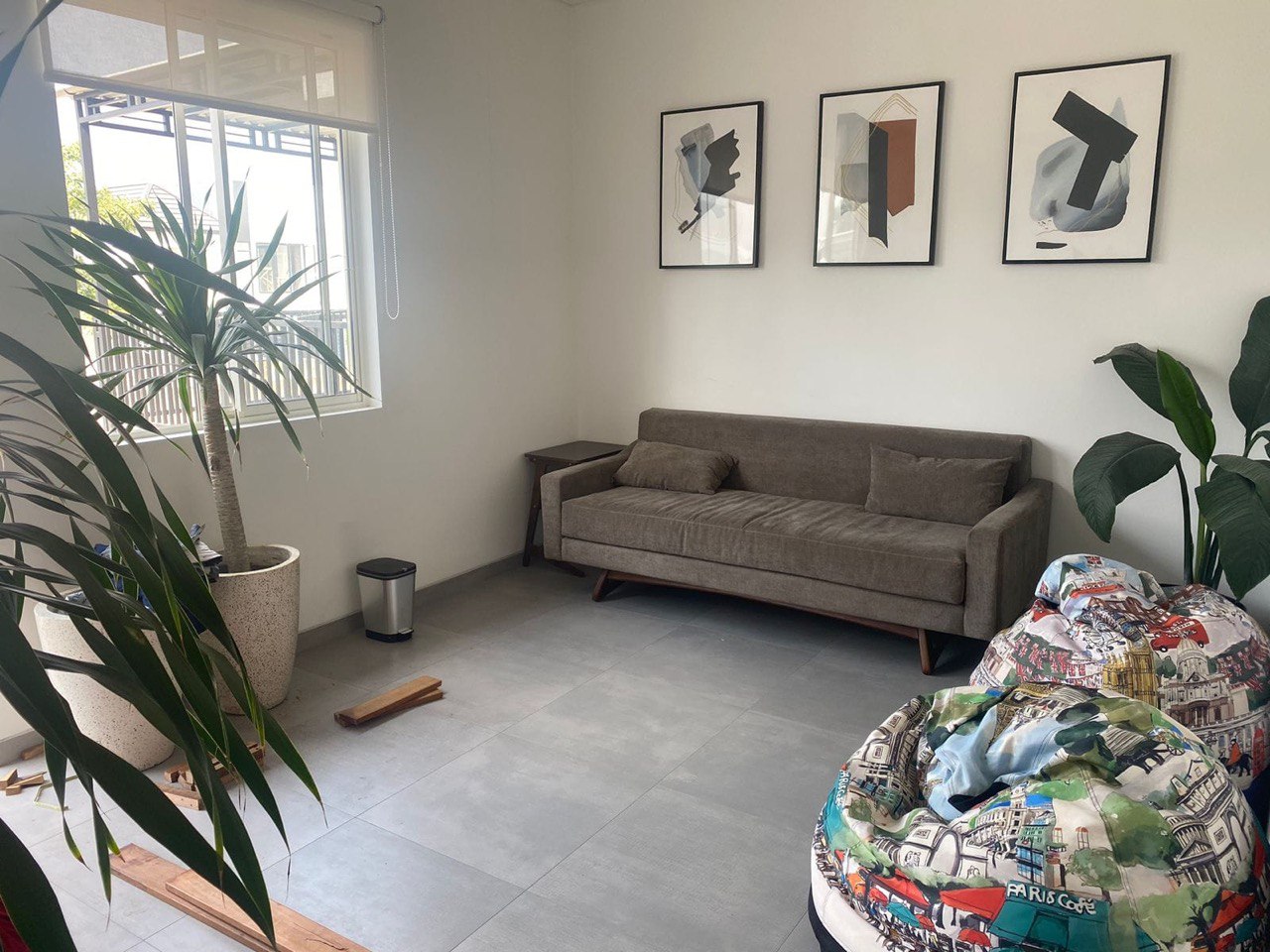 Disewakan Rumah Siap Huni di Kawasan Graha Natura Acasia Surabaya Barat - Thumbnail 3