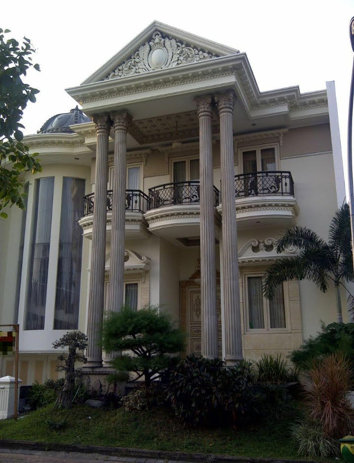 Dijual Atau Disewakan Rumah Mewah Klasik di Villa Bukit Regency Pakuwon Indah, Surabaya Barat - Image 1