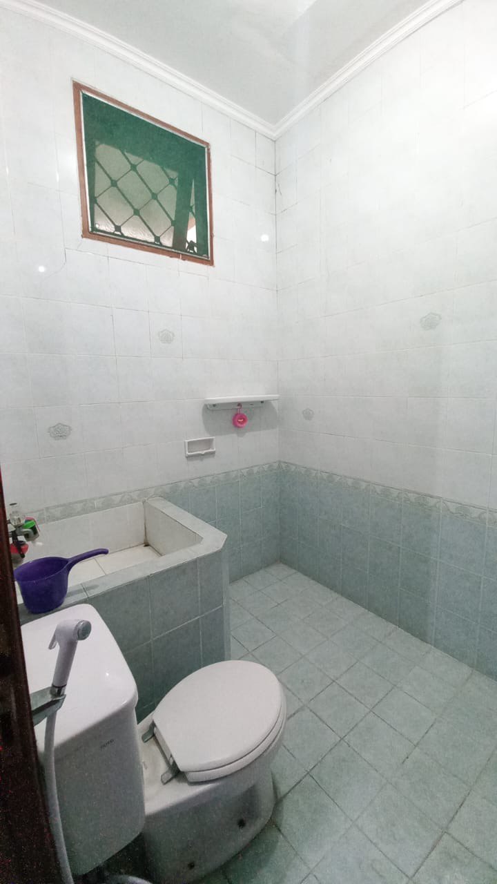 Dijual Rumah Eksklusif di Kawasan Elite Dharma Husada Regency Surabaya Timur - Thumbnail 2