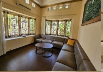 Dijual/Disewakan Rumah Mewah di Kawasan Sutorejo Selatan Surabaya Timur - Thumbnail 4