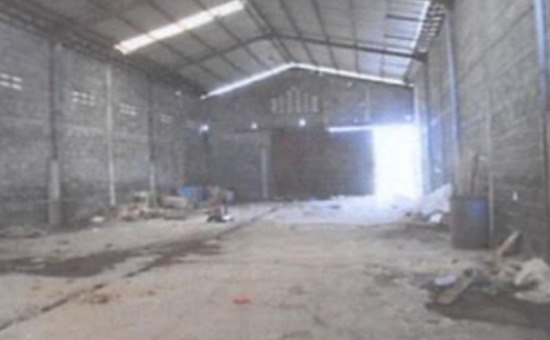 Dijual Lelang Murah Gudang Lokasi Strategis di Raya Dermo Benjeng, Gresik - Image 1