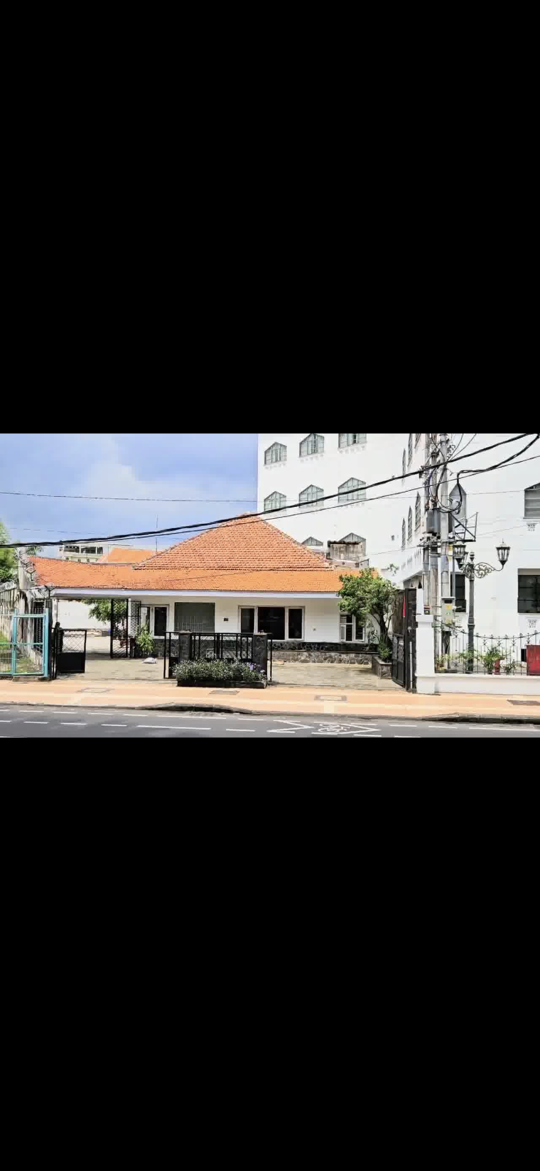 Dijual/Disewakan Rumah Siap Usaha di Raya Darmo Surabaya Selatan - Thumbnail 4