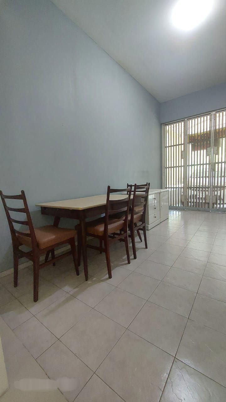 Disewakan Rumah Nyaman Furnished di Kawasan Elit Kingstown Citraland Surabaya Barat - Thumbnail 4